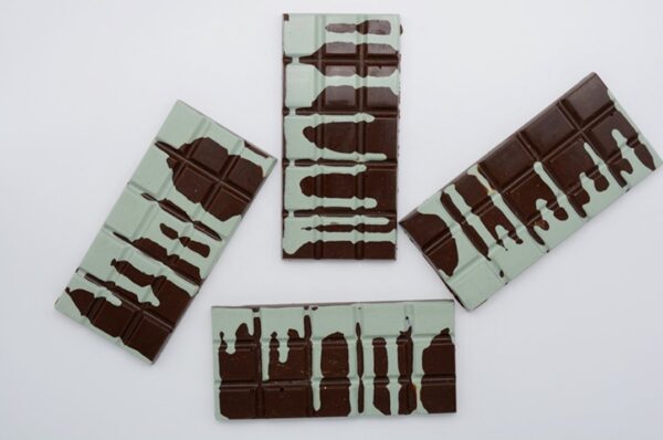 PEPPERMINT TWIST VEGAN DRIP BAR - Image 4