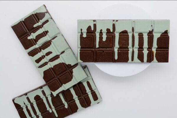 PEPPERMINT TWIST VEGAN DRIP BAR - Image 6