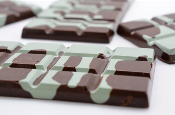 PEPPERMINT TWIST VEGAN DRIP BAR - Image 2